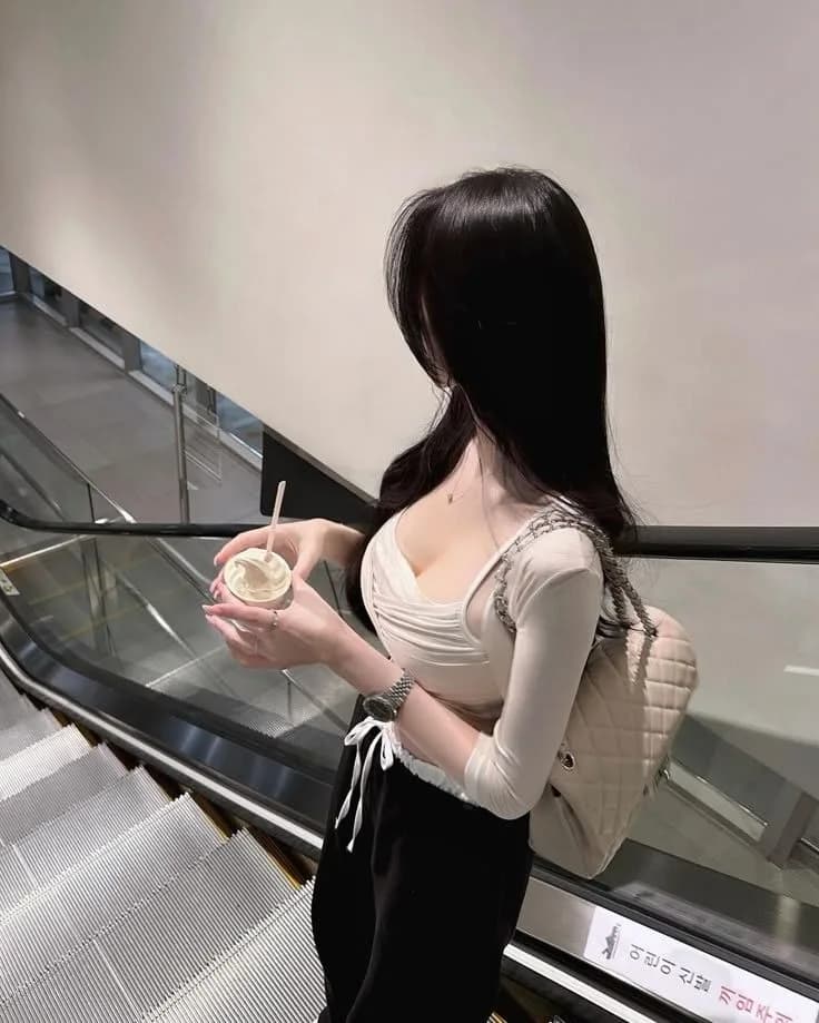 일산 유흥 공간의 분위기 사진. 특정 매장을 가리키지 않습니다.
